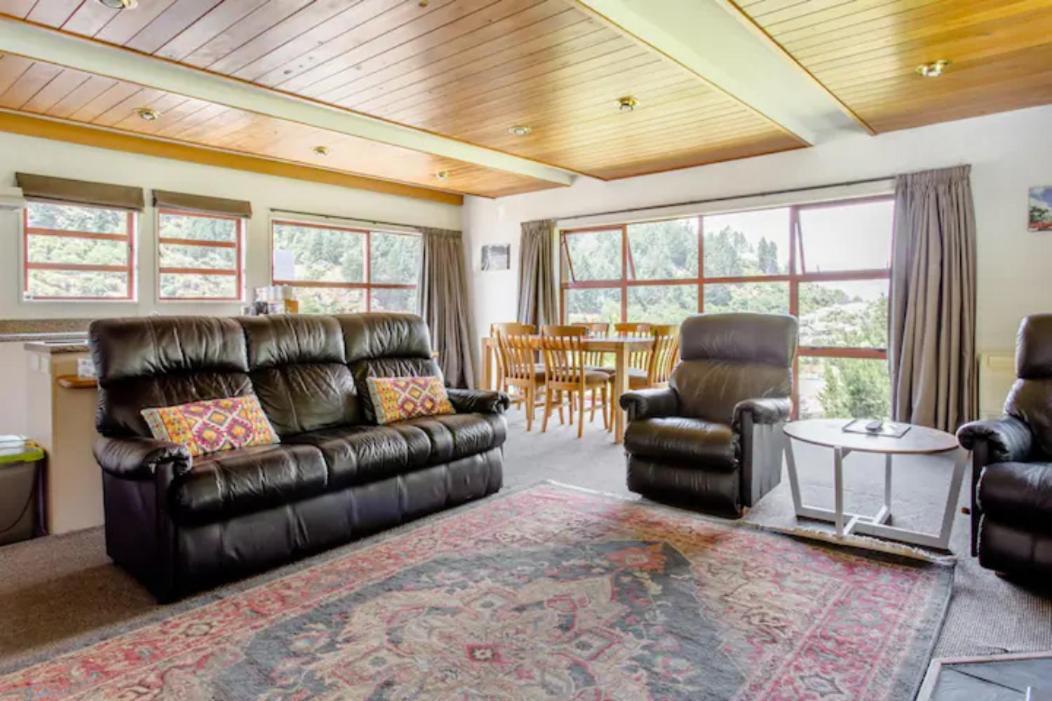 Hot Tub And Views Over Central Queenstown - Entire Holiday House Экстерьер фото