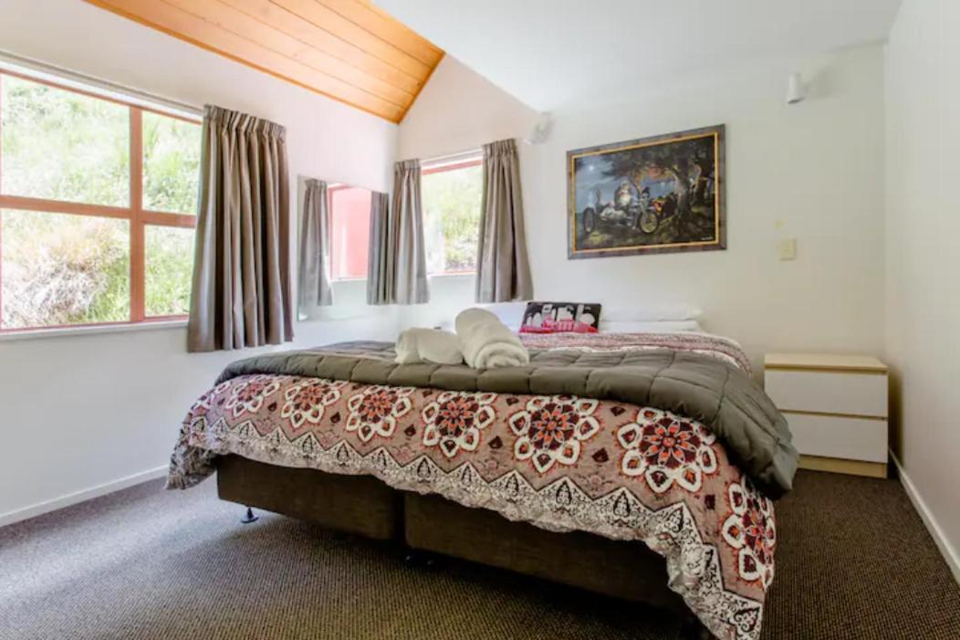 Hot Tub And Views Over Central Queenstown - Entire Holiday House Экстерьер фото